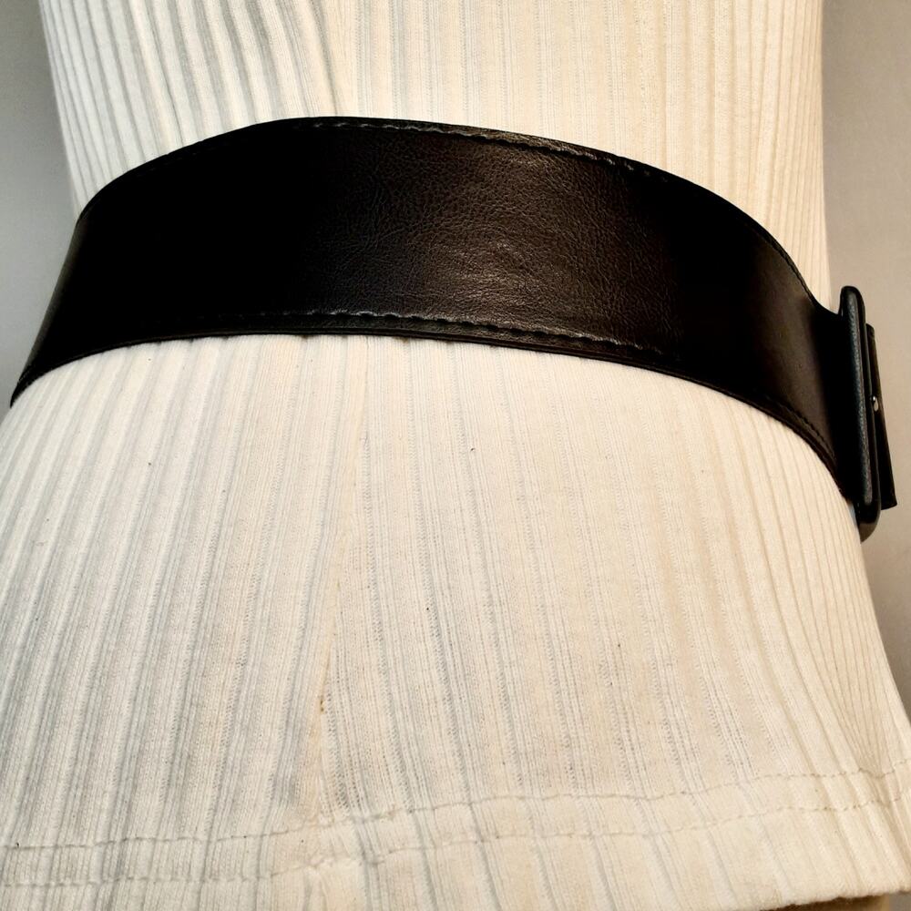 💎Womens Black Wide Angled Belt Size Medium Faux Leather Minimalist - Picture 5 of 12